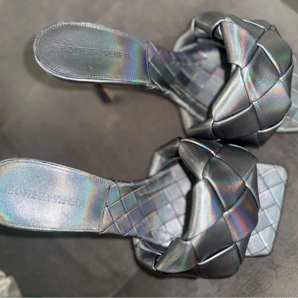 Bottega Veneta Lido Maxi Intrecciato Metallic Heels — Size 39